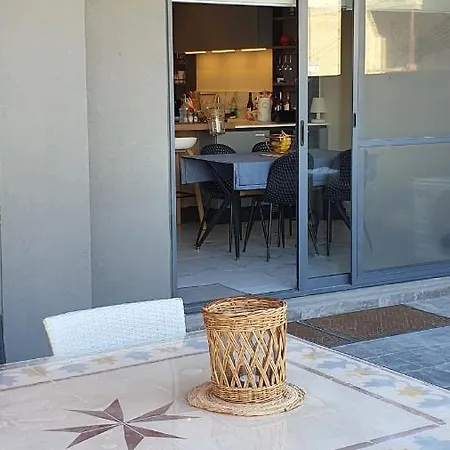 Qawra Deluxe * St. Paul's Bay